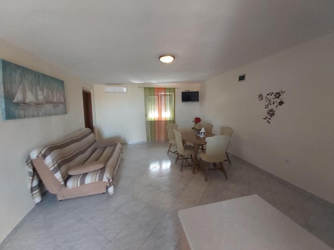 Apartments Elvir Нин Экстерьер фото